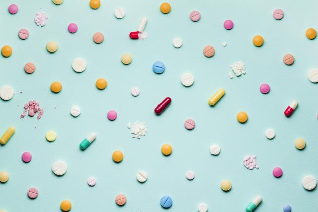 Wallpaper image of pills